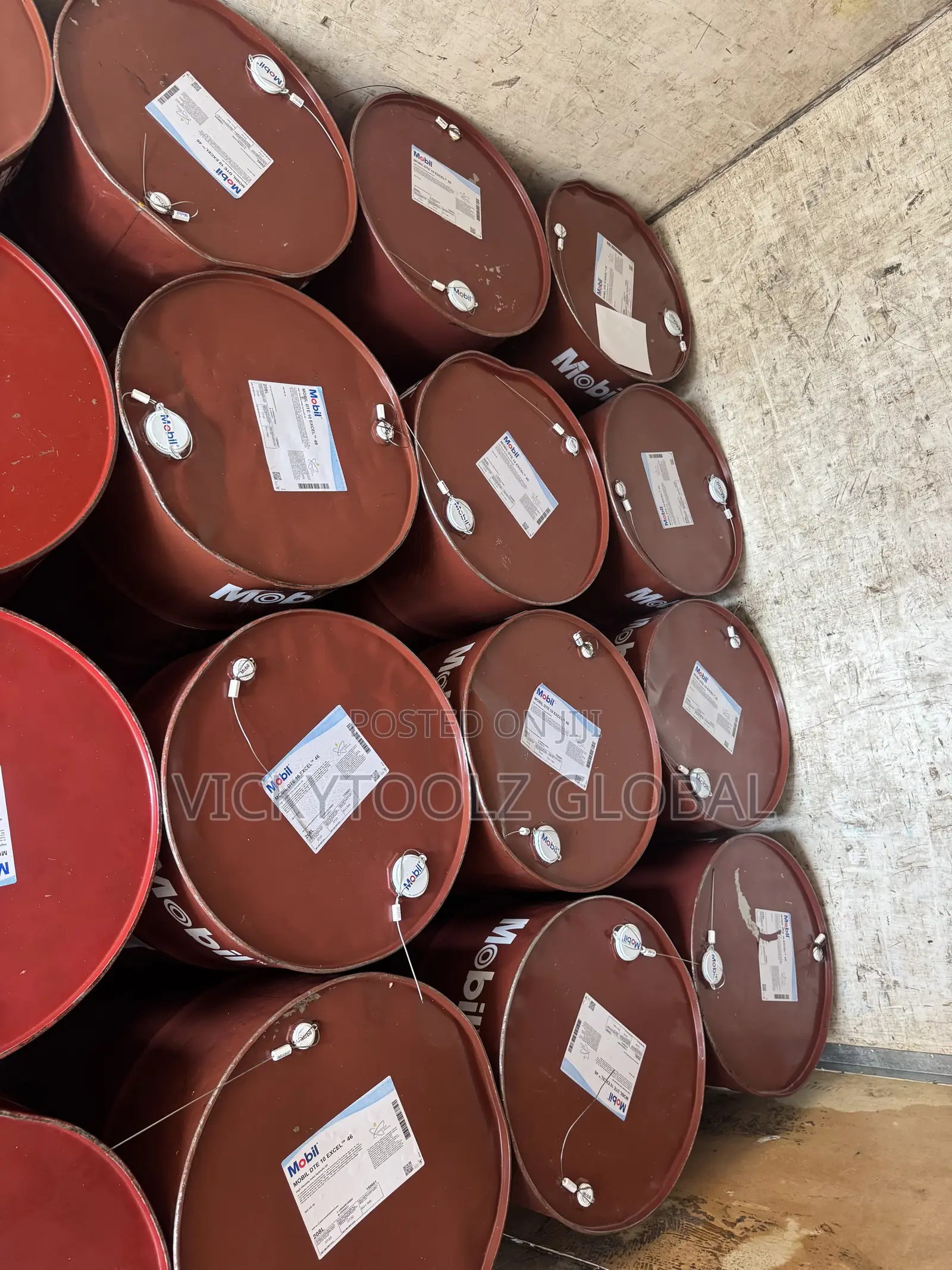 208Liters Drum of Mobil DTE 10 46 Excel Anti-Wear Hydraulic Oil