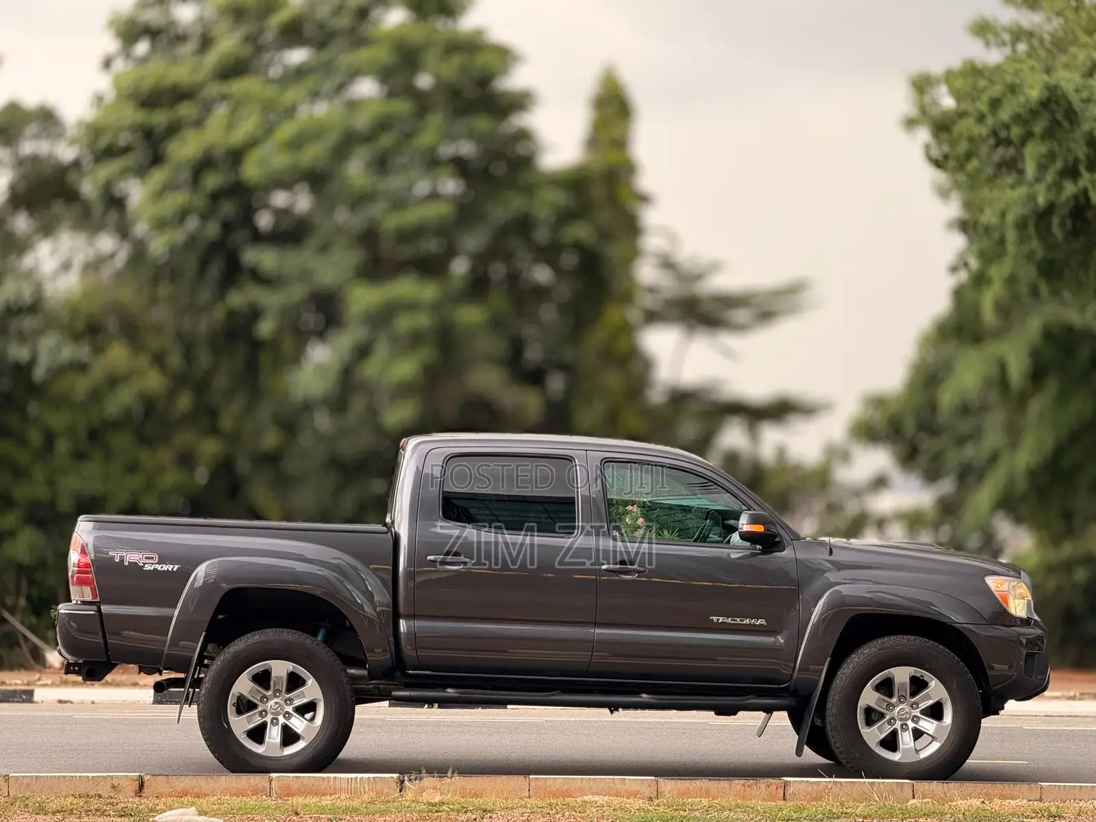 Toyota Tacoma Double Cab 4x2 PreRunner Long Bed 4.0L V6 5-Speed Auto