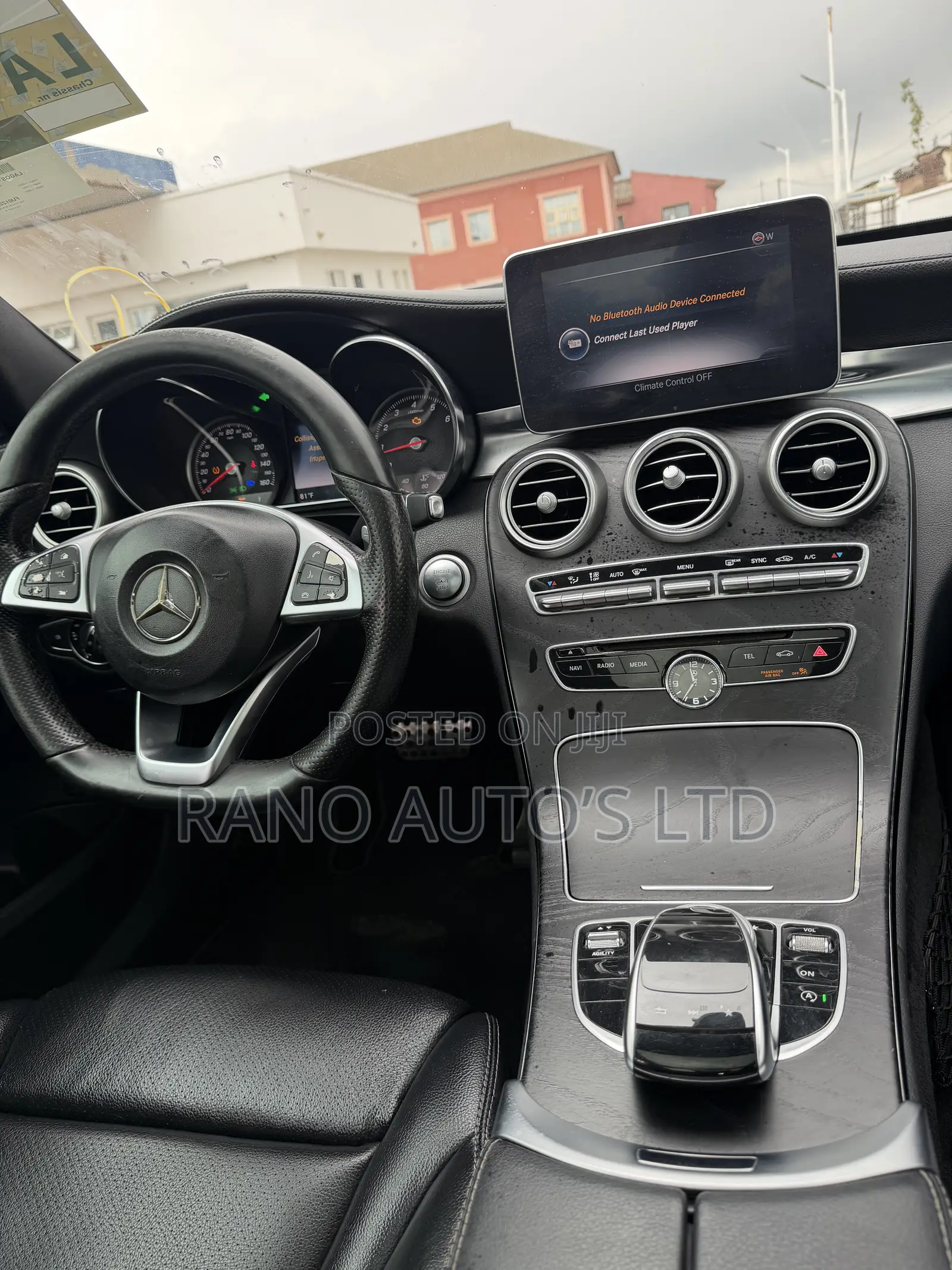 Mercedes-Benz C300 Luxury 4dr AWD 4Matic Sedan (2.0L 4cyl 7A) 2015