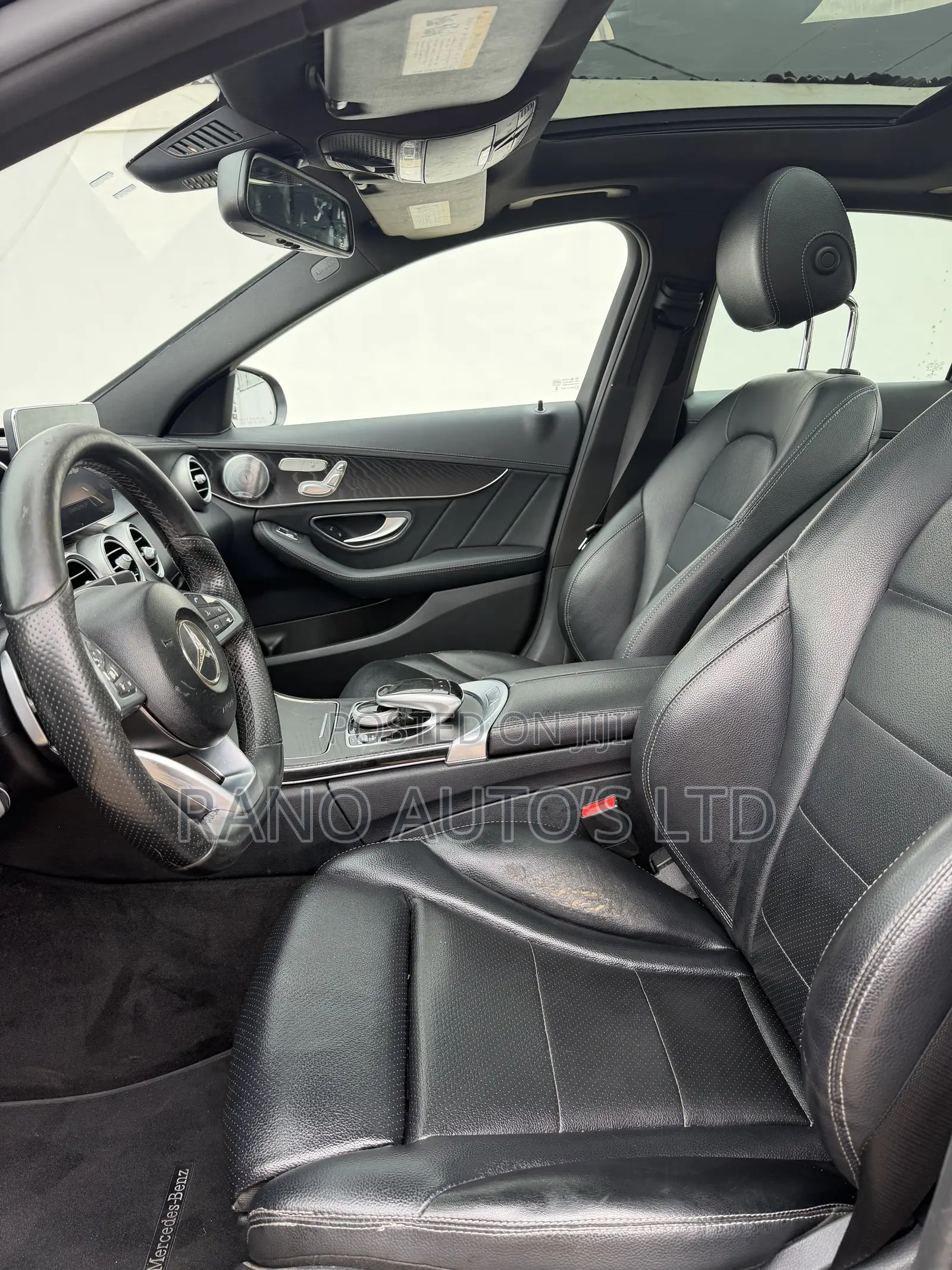 Mercedes-Benz C300 Luxury 4dr AWD 4Matic Sedan (2.0L 4cyl 7A) 2015