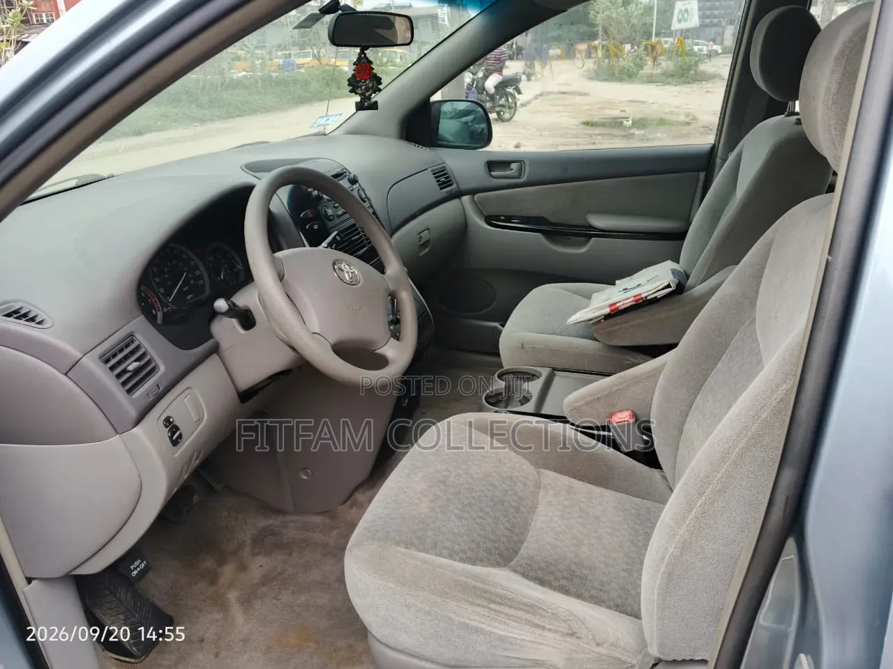 Toyota Sienna CE 2005 Blue