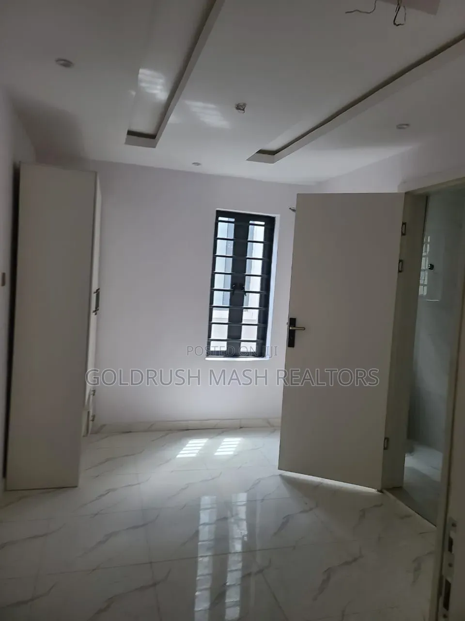 Furnished 4bdrm Townhouse/Terrace in Parkview Estate, Old Ikoyi
