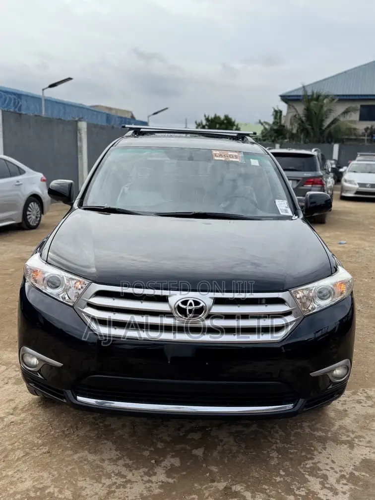 Toyota Highlander Limited 3.5l 4WD 2013 Black