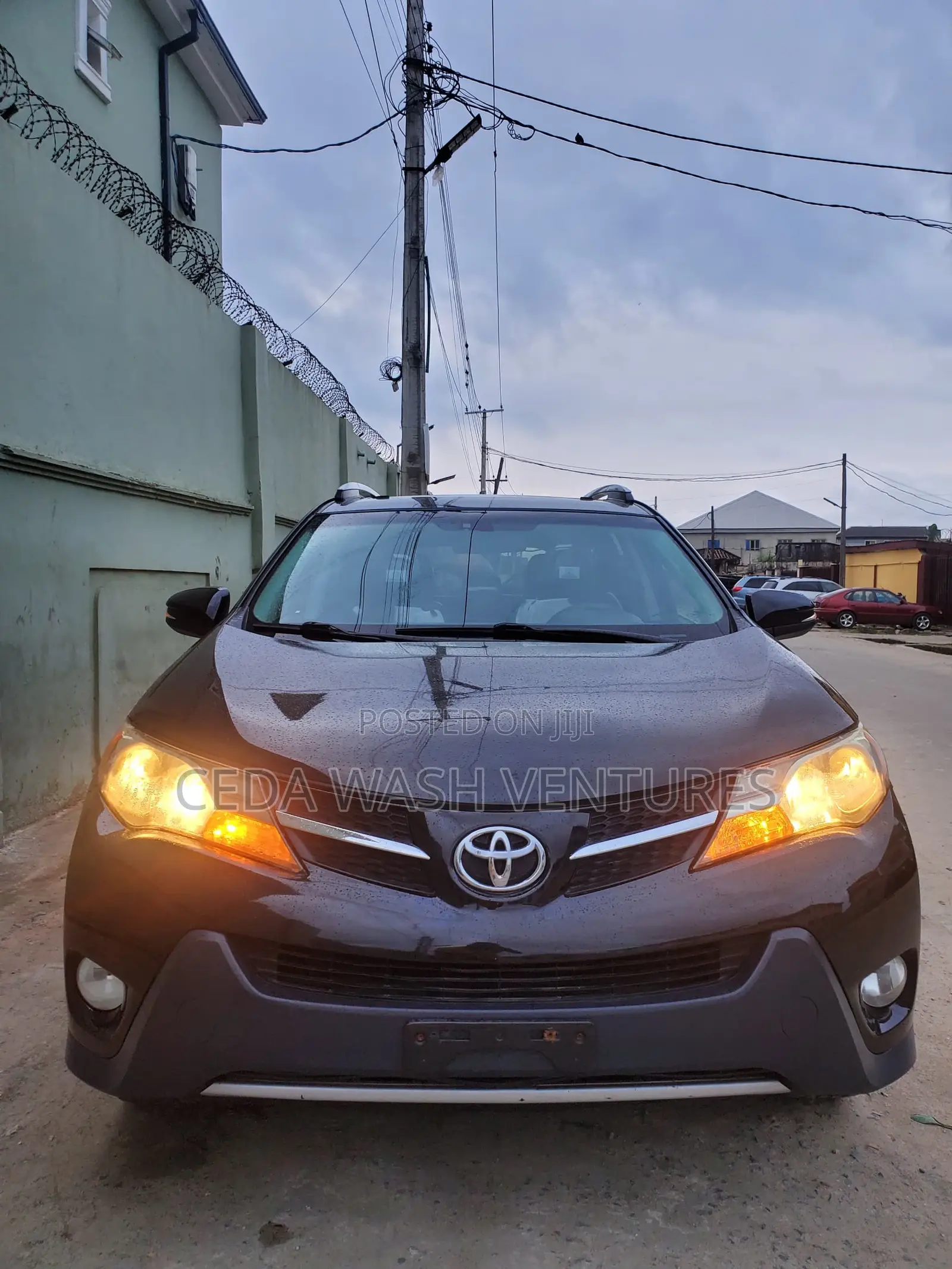 Toyota RAV4 XLE 4dr SUV (2.5L 4cyl 6A) 2015 Black