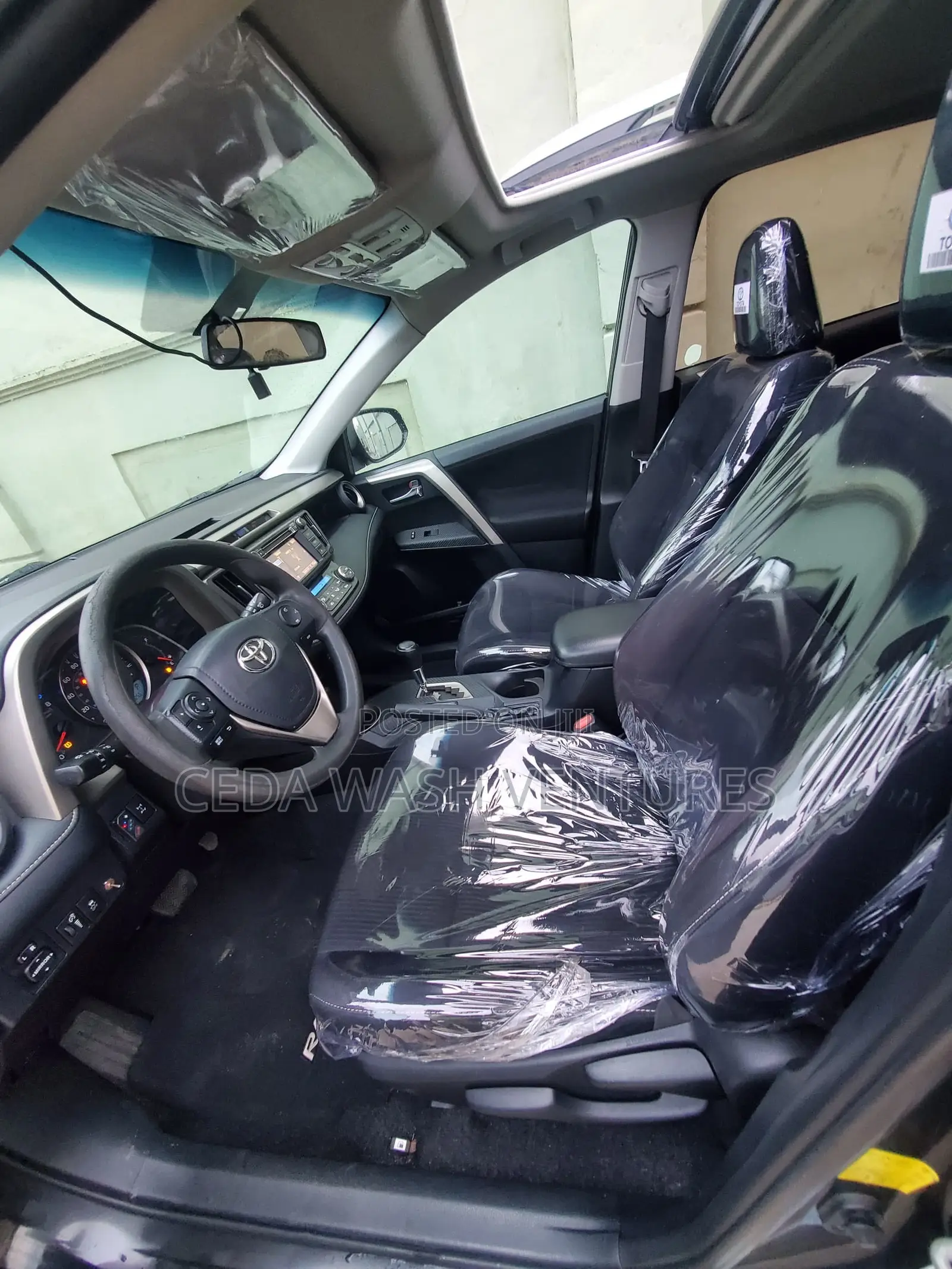 Toyota RAV4 XLE 4dr SUV (2.5L 4cyl 6A) 2015 Black