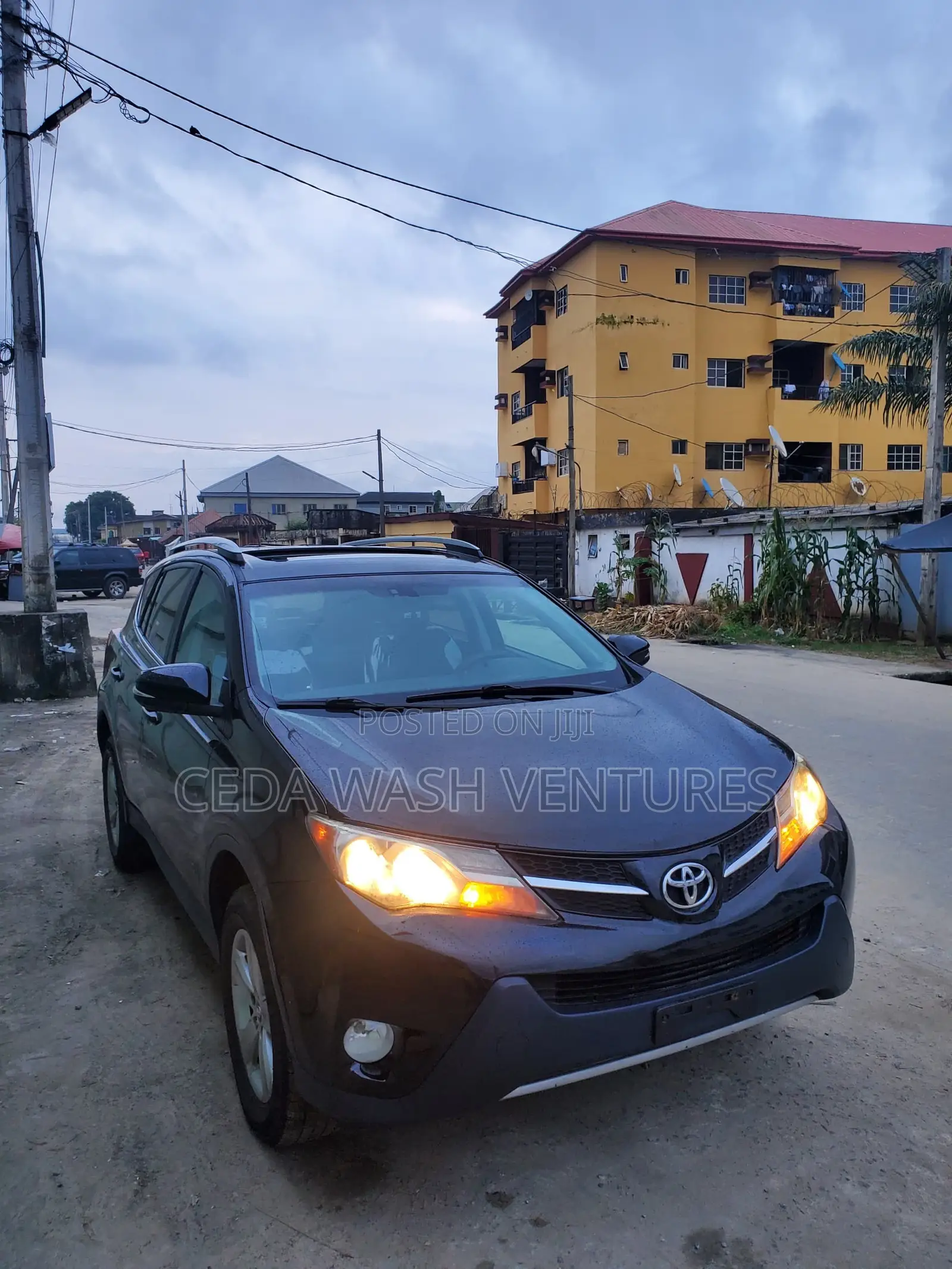 Toyota RAV4 XLE 4dr SUV (2.5L 4cyl 6A) 2015 Black