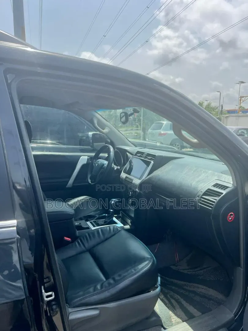Toyota Prado for Rent in PHC
