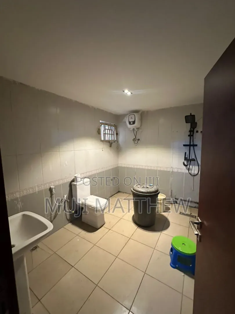 5bdrm Duplex in Wuse 2 for rent