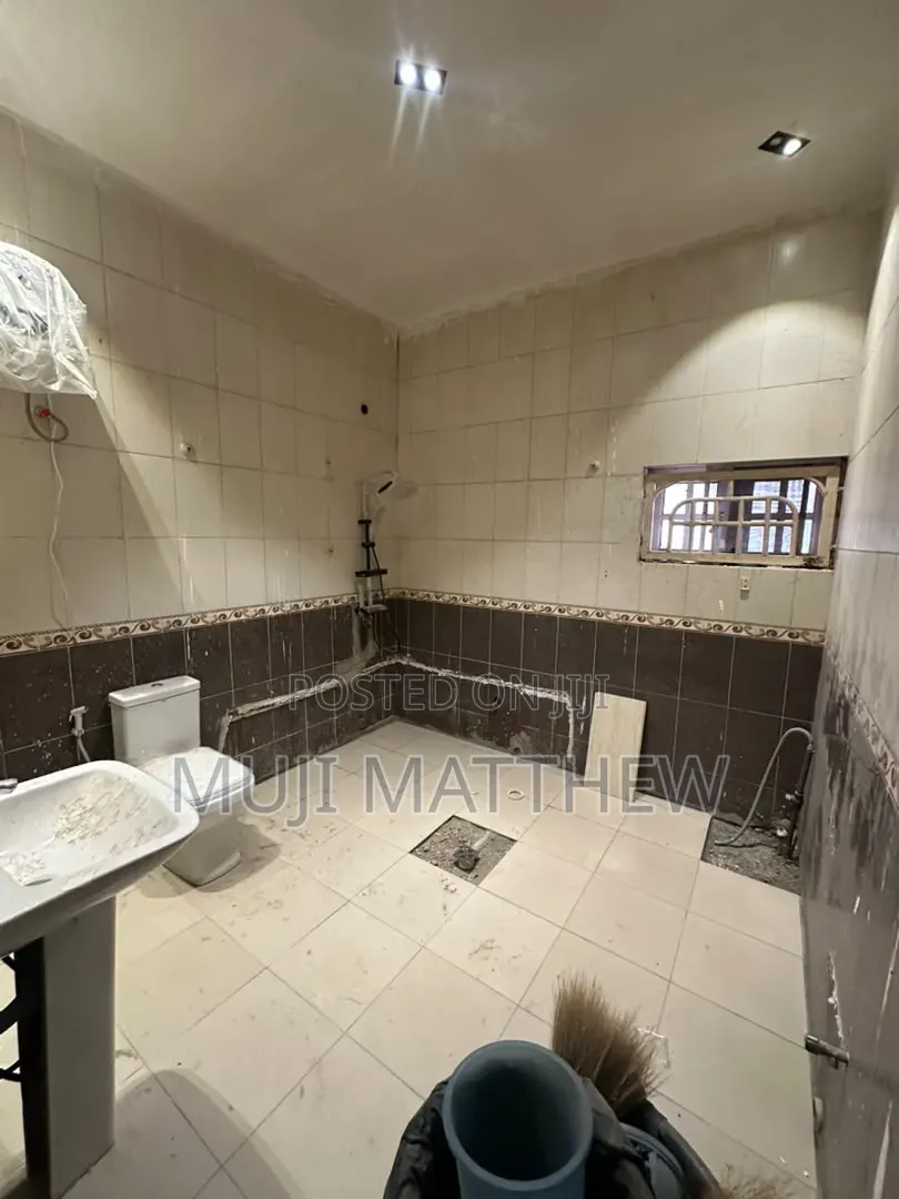5bdrm Duplex in Wuse 2 for rent