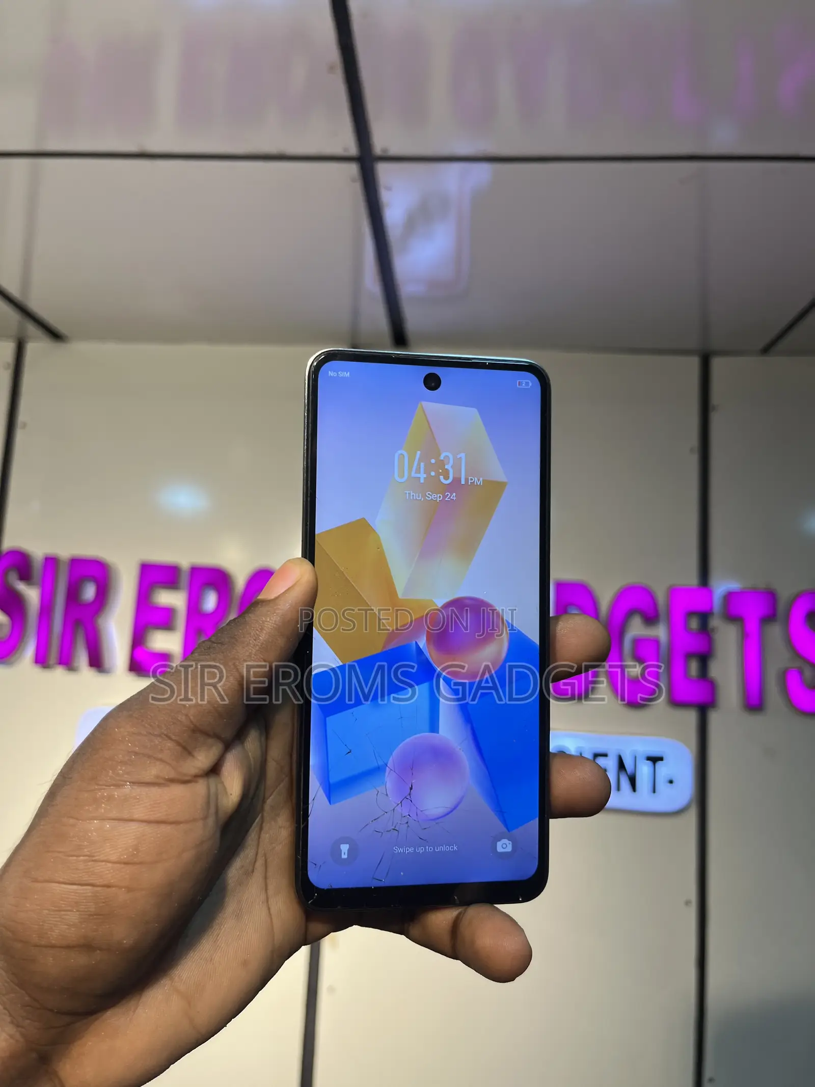Infinix Hot 40i 128 GB Silver