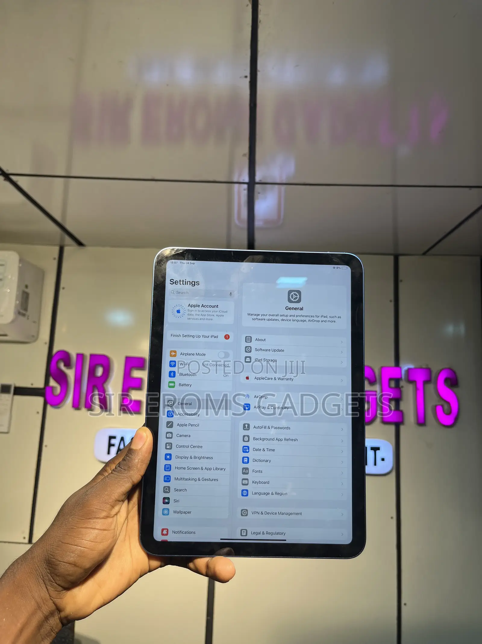 Apple iPad (2025) 128 GB Blue