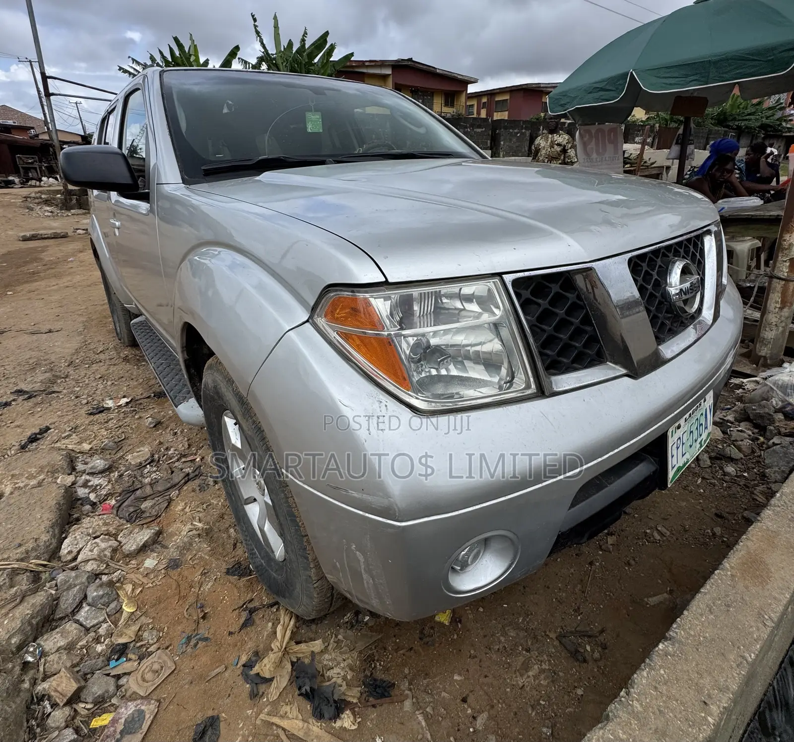 Nissan Pathfinder 2005 Silver