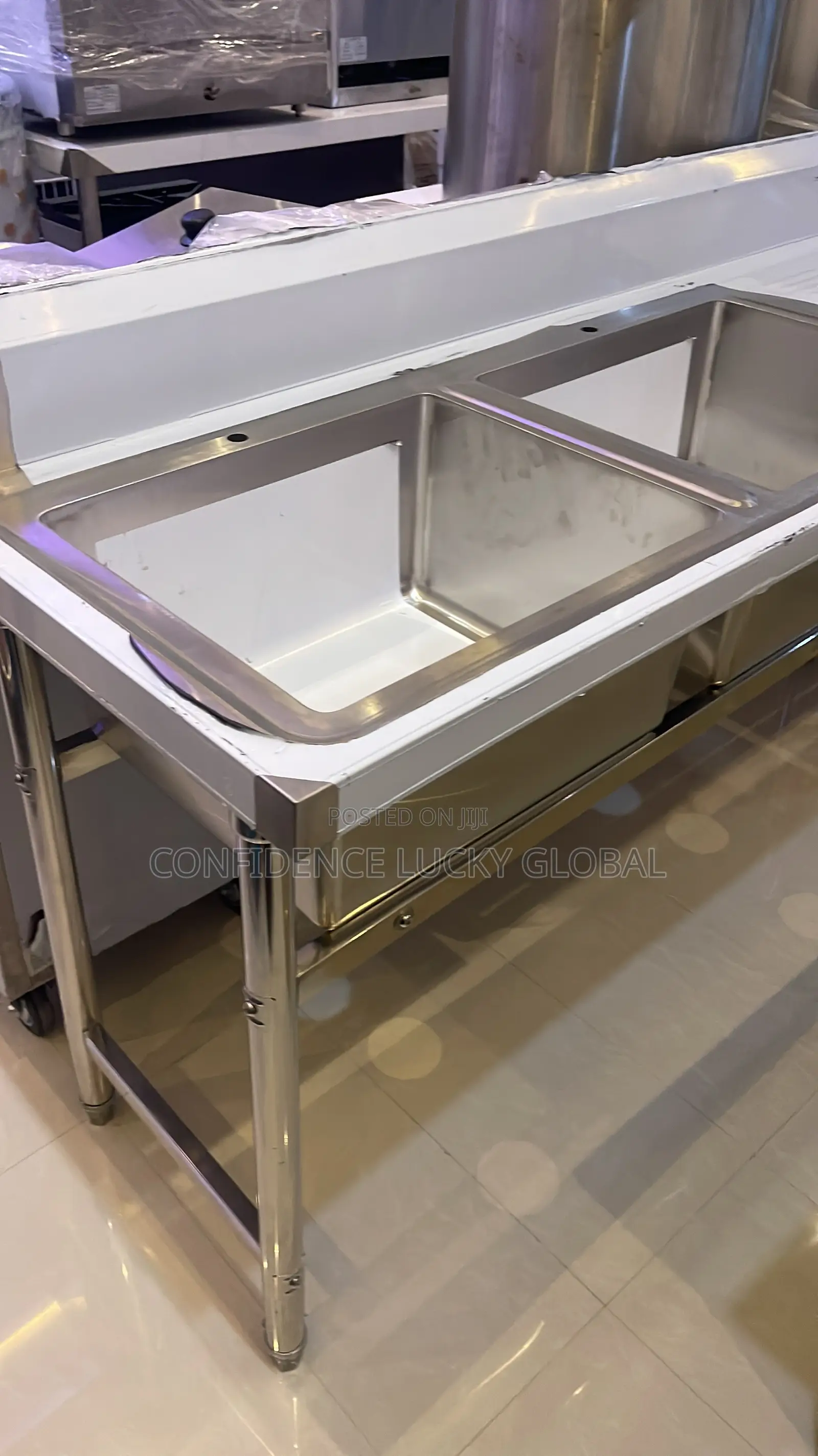 Commercial 3 Bowl Sink
