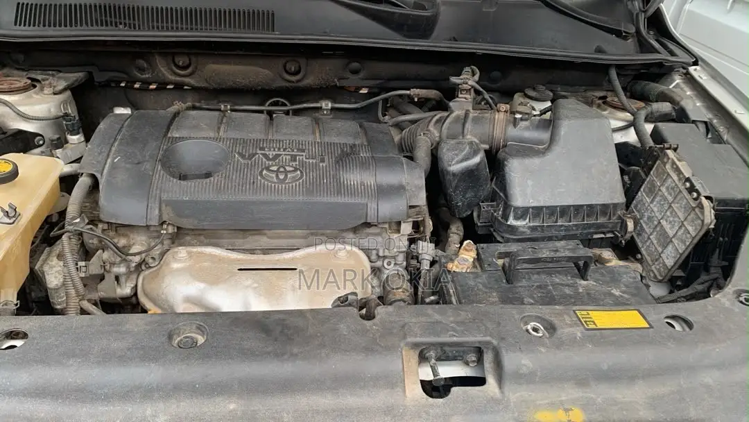 Toyota RAV4 2010 Silver