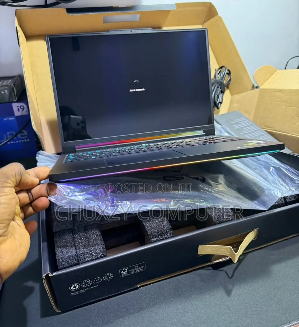 New Laptop Lenovo Lrgion 7i 64GB Intel Core Ultra 9 SSD 2T