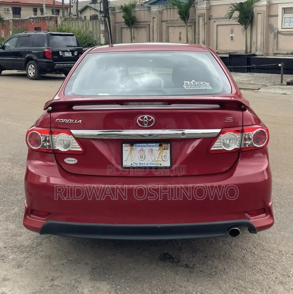 Toyota Corolla S 4dr Sedan (1.8L 4cyl 4A) 2011 Red