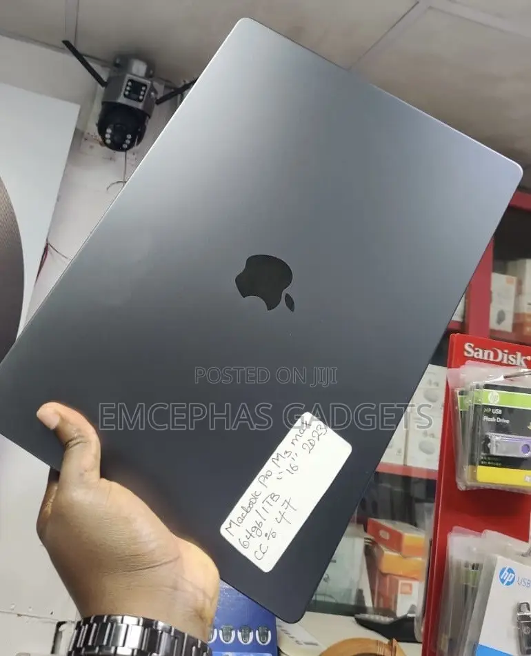 Laptop Apple MacBook Pro 2023 M3 Max 64GB Apple M3 Max SSD 1T