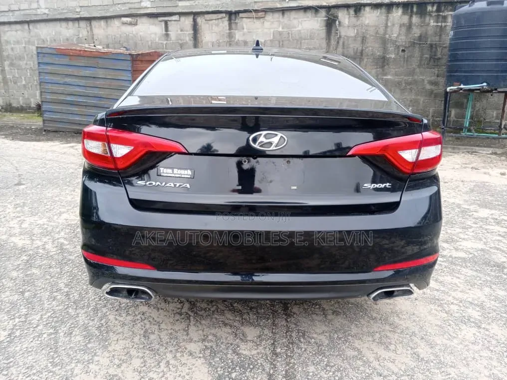 Hyundai Sonata SE 4dr Sedan (2.4L 4cyl 6A) 2015 Black