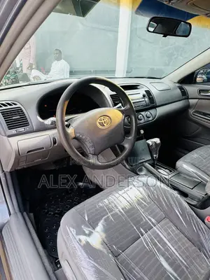 Toyota Camry LE 4dr Sedan (2.4L 4cyl 5A) 2006 Gray