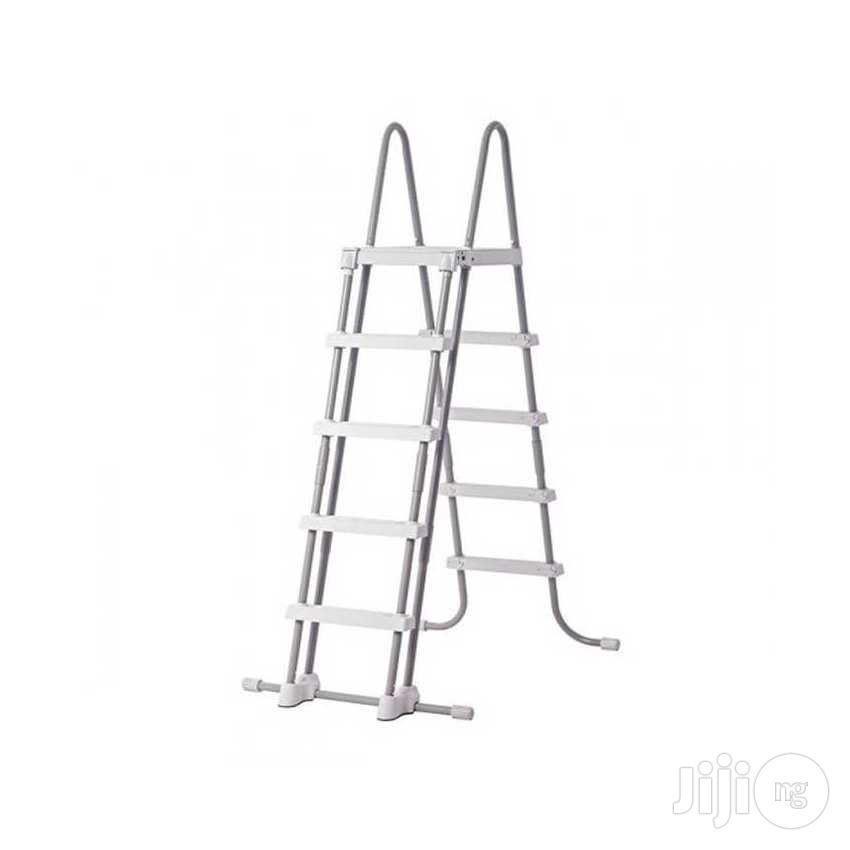 4.5m X 2.2m X 0.84m Rectangular Frame Swimmin Pool Nd Ladder