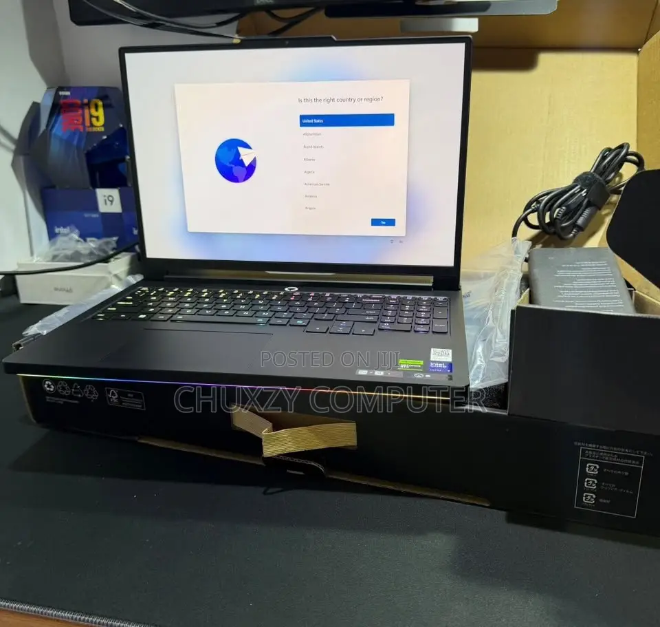 New Laptop Lenovo Lrgion 7i 64GB Intel Core Ultra 9 SSD 2T