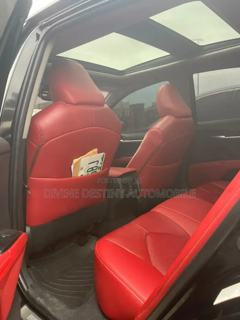 Toyota Camry 2019 Black