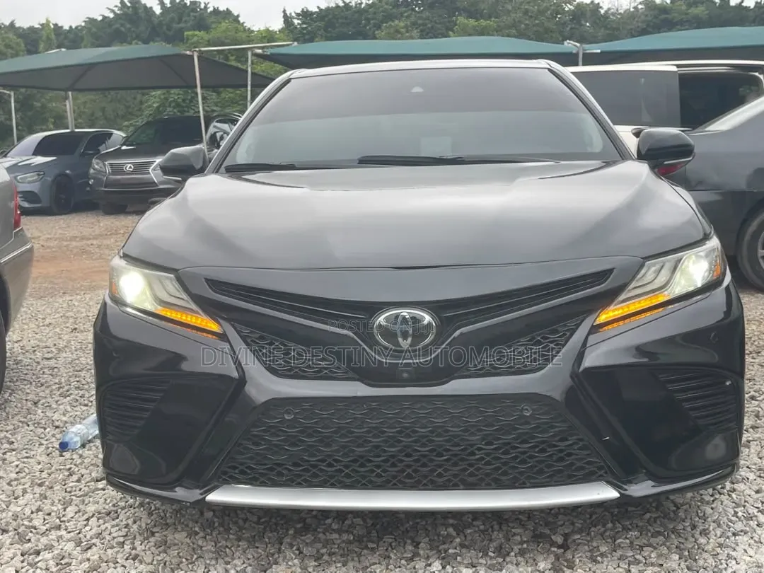 Toyota Camry 2019 Black