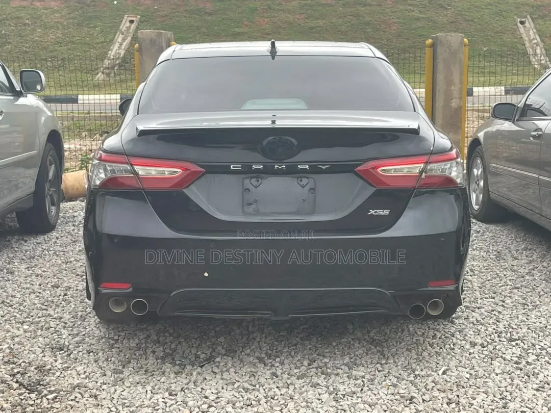 Toyota Camry 2019 Black