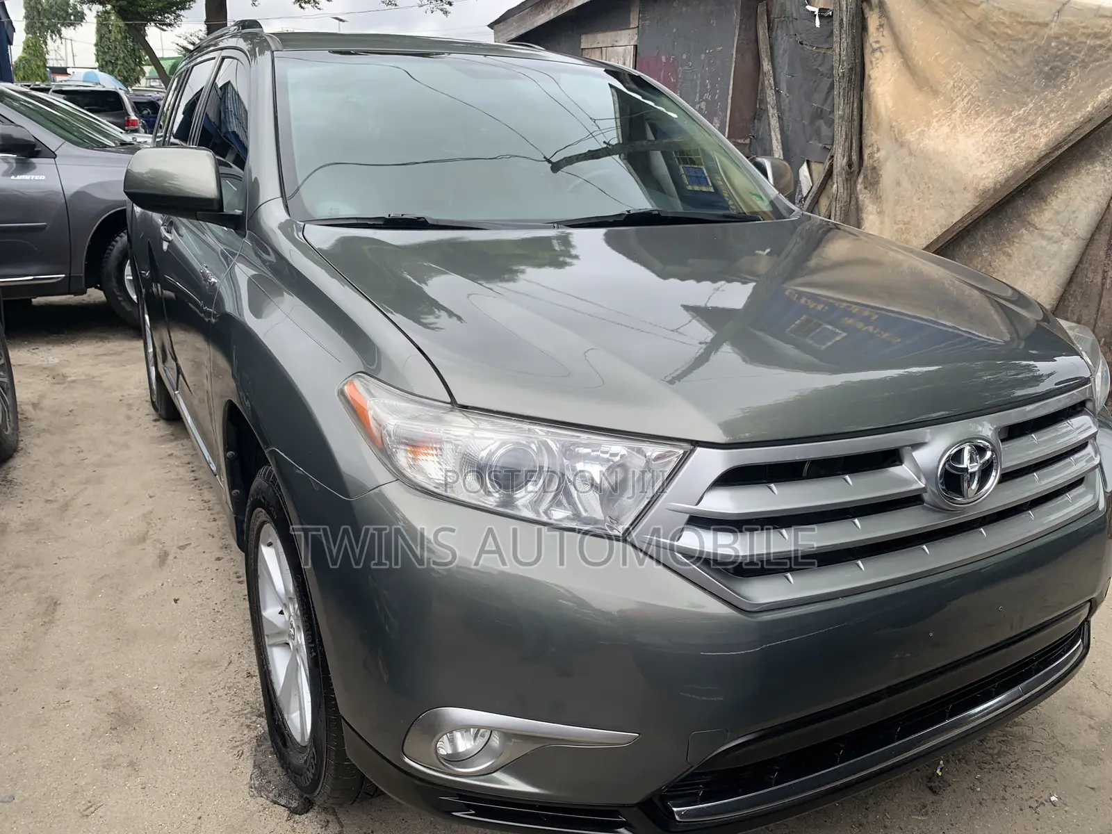 Toyota Highlander Limited 3.5l 4WD 2013 Green