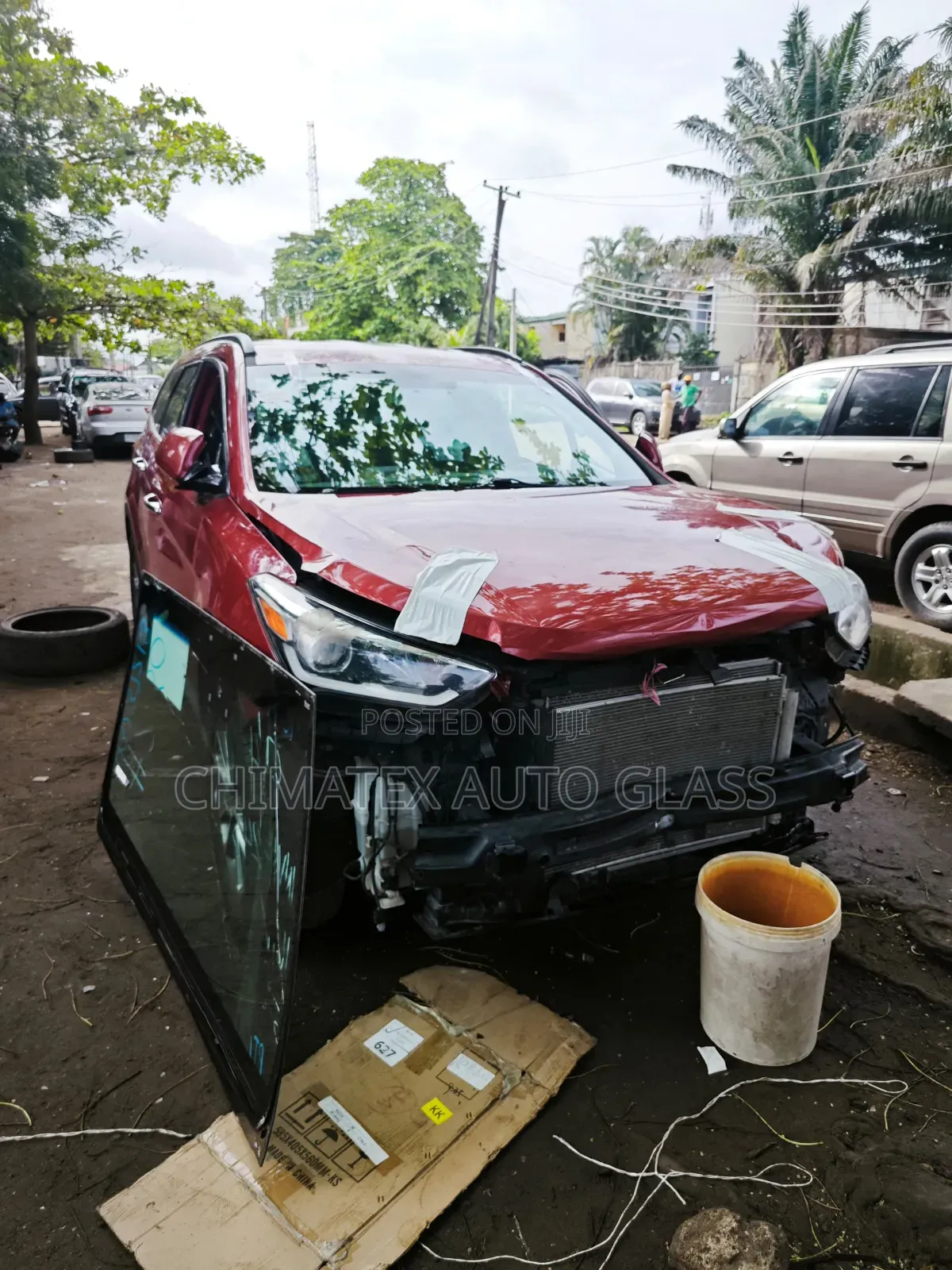 2016 Hyundai Santafe Windscreen Glass Available Installed at Chimatex