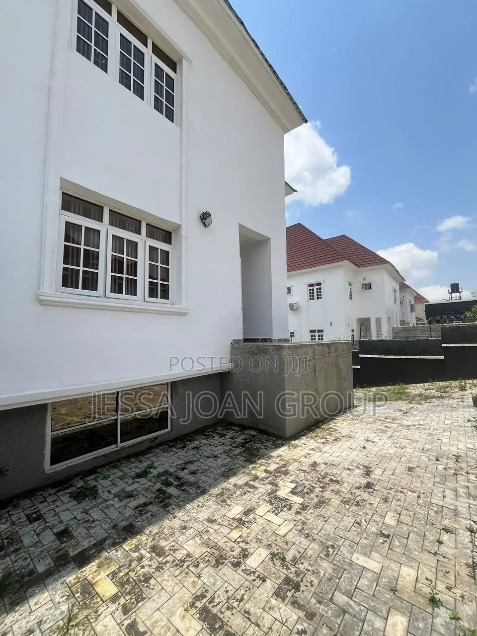 5bdrm Duplex in Fha, Guzape District for sale