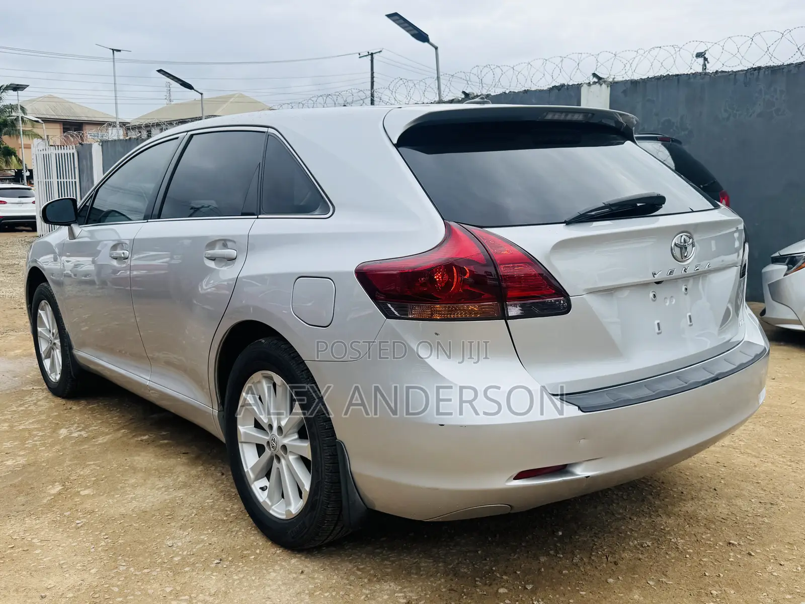 Toyota Venza AWD 2011 Silver