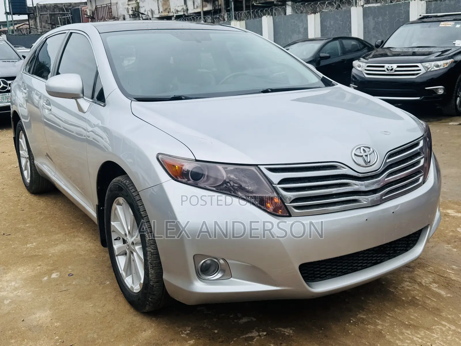 Toyota Venza AWD 2011 Silver