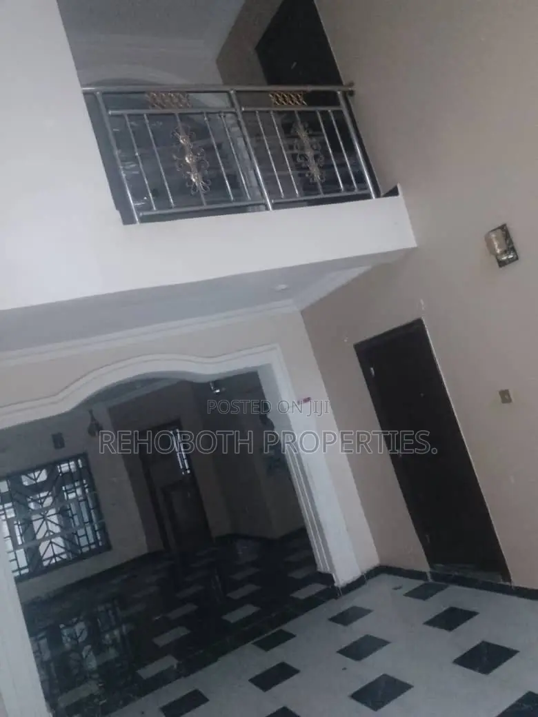 4bdrm Duplex in Akoto Elebu, Akala Express for rent