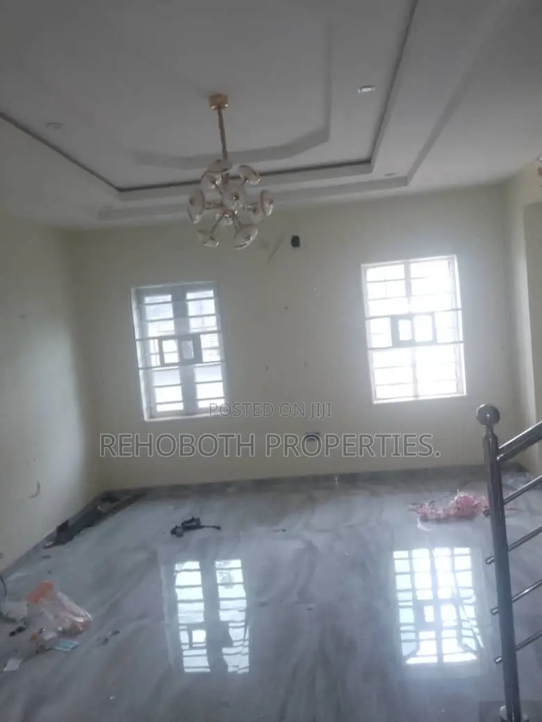 2bdrm Duplex in Akoto Elebu, Akala Express for rent
