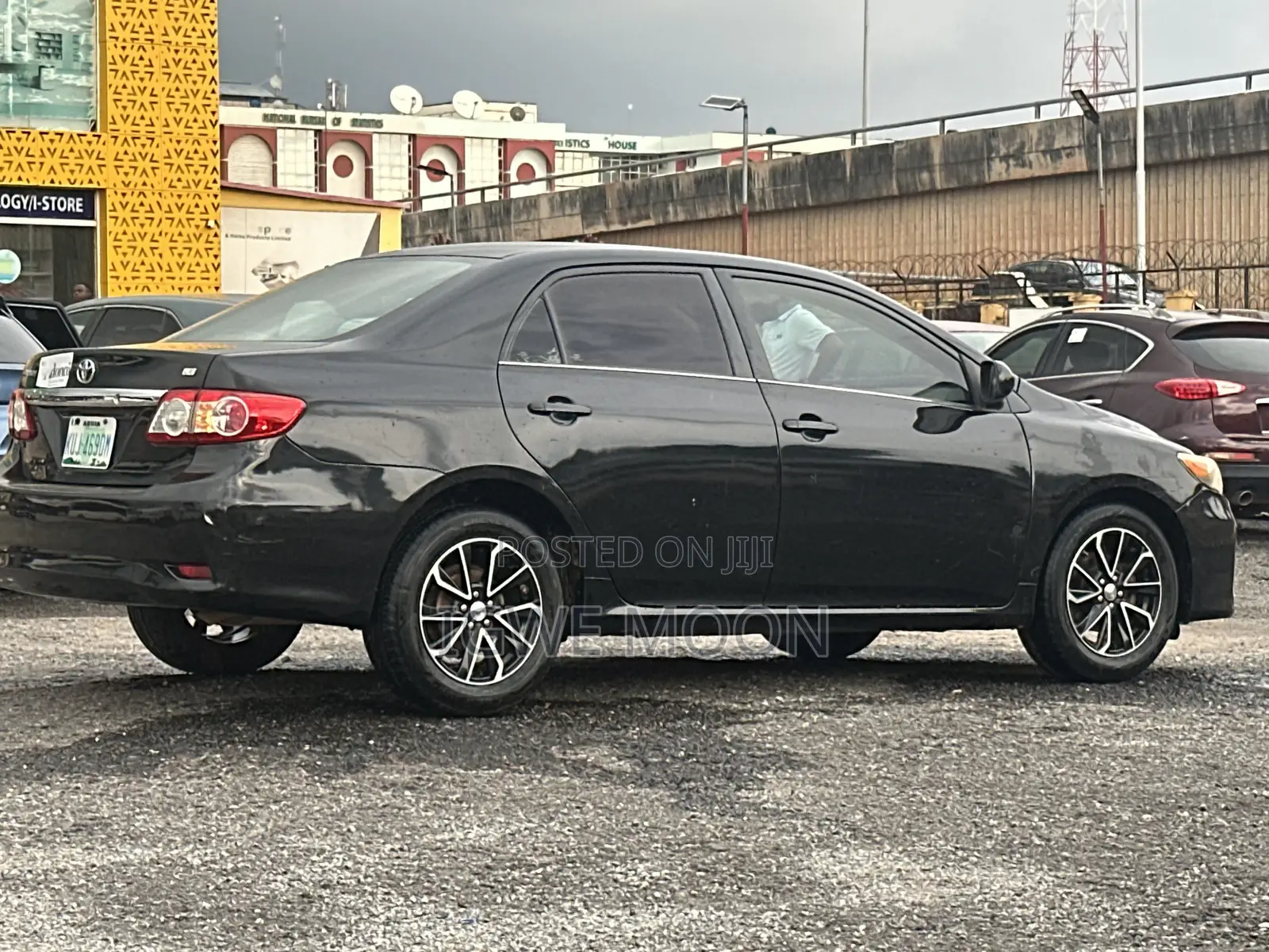 Toyota Corolla LE Special Edition 4dr Sedan (1.8L 4cyl 4A) 2013 Black