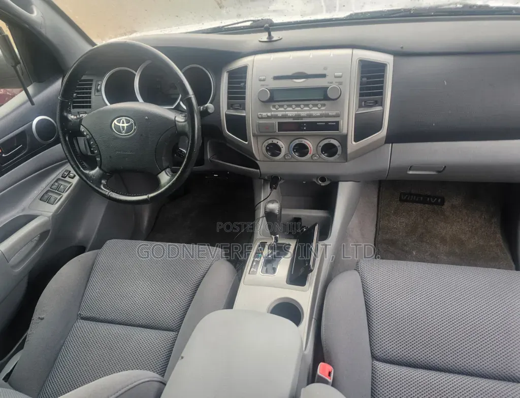 Toyota Tacoma 2005 Silver