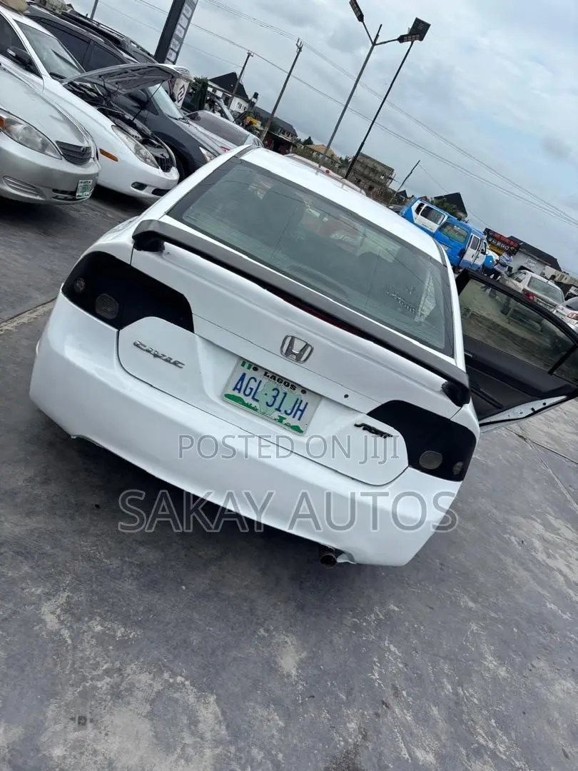 Honda Civic 2009 White