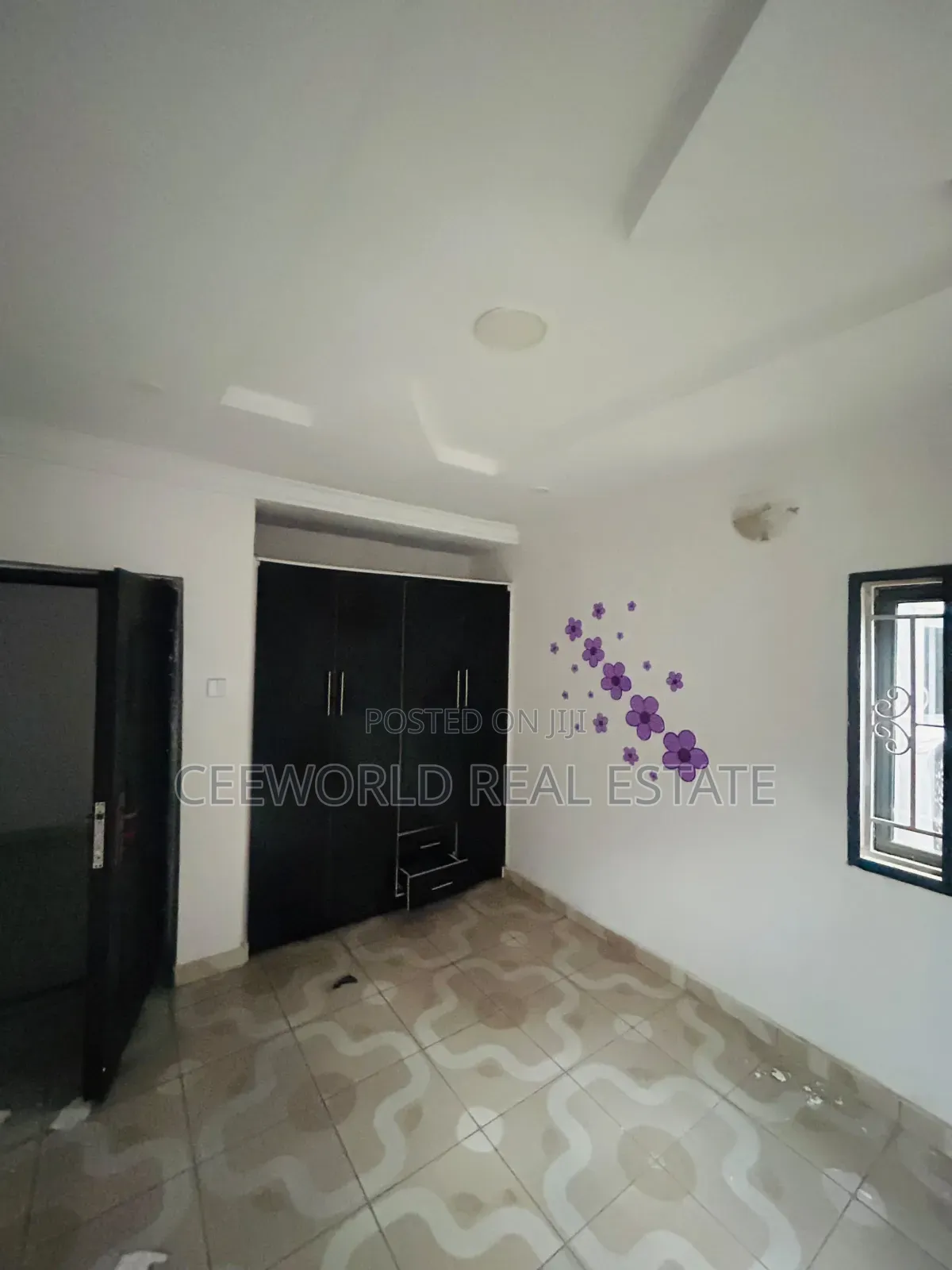 3bdrm Apartment in Baba Olora Atere, Akala Express for rent