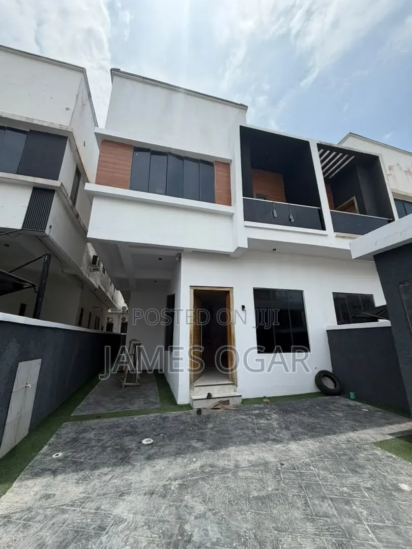 4bdrm Duplex in Ikota Gra for rent