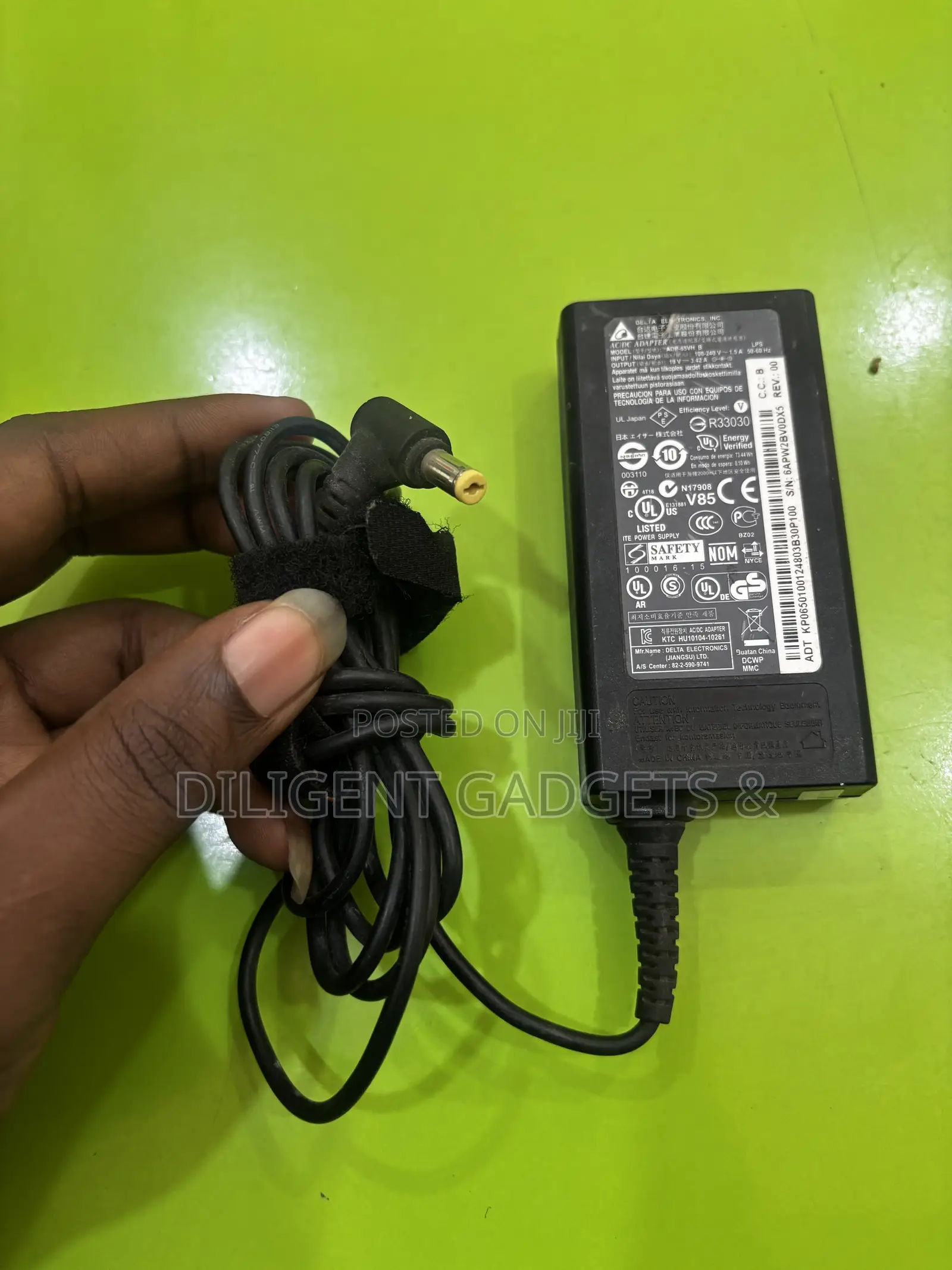Follow-Come 65watts Acer Medium Mouth Charger