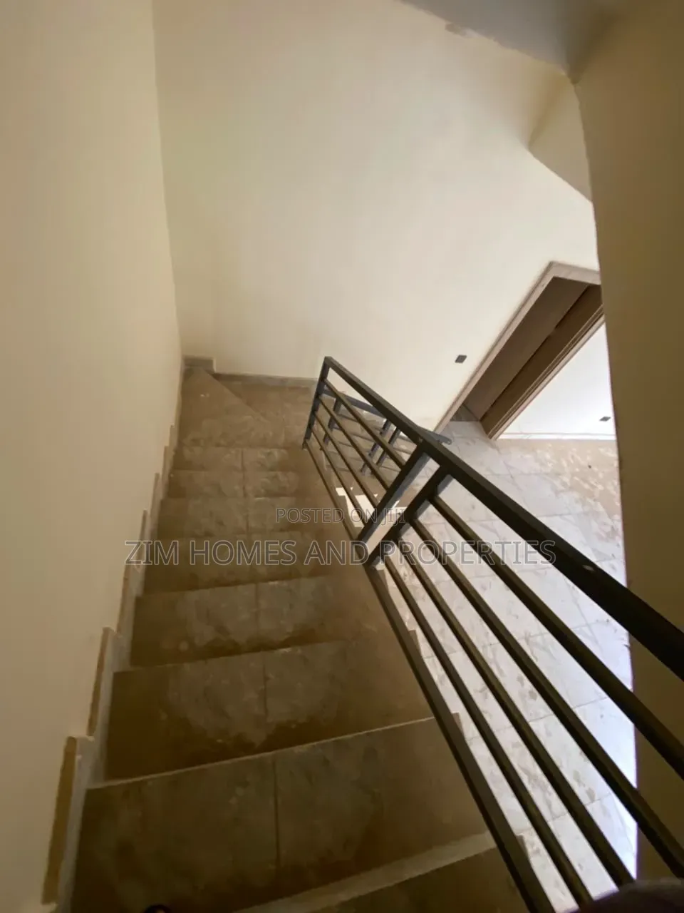 4bdrm Duplex in Zim Homes And, Mabushi for rent