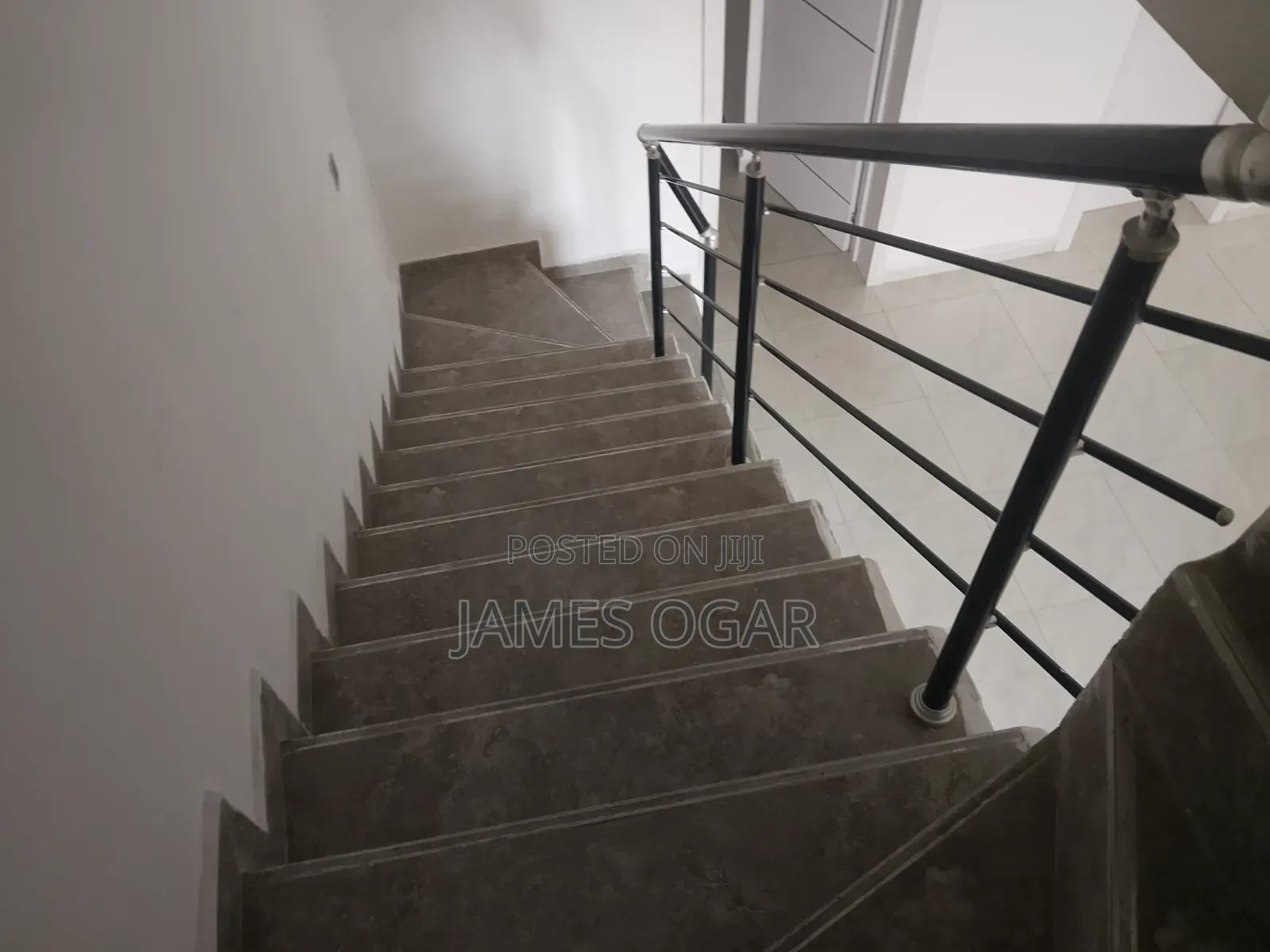 4bdrm Townhouse / Terrace in Ikota Gra for rent