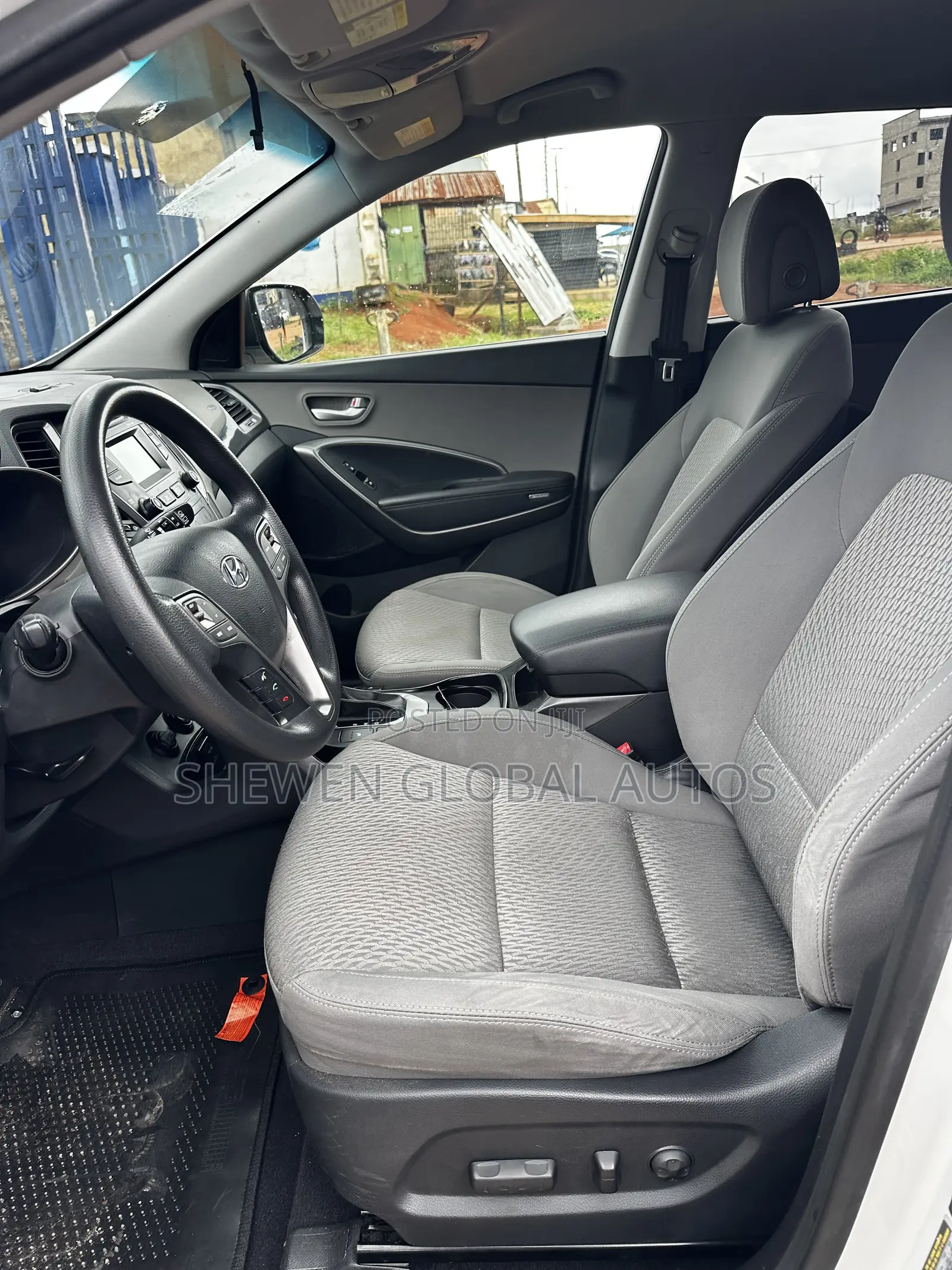 Hyundai Santa Fe 2015 White