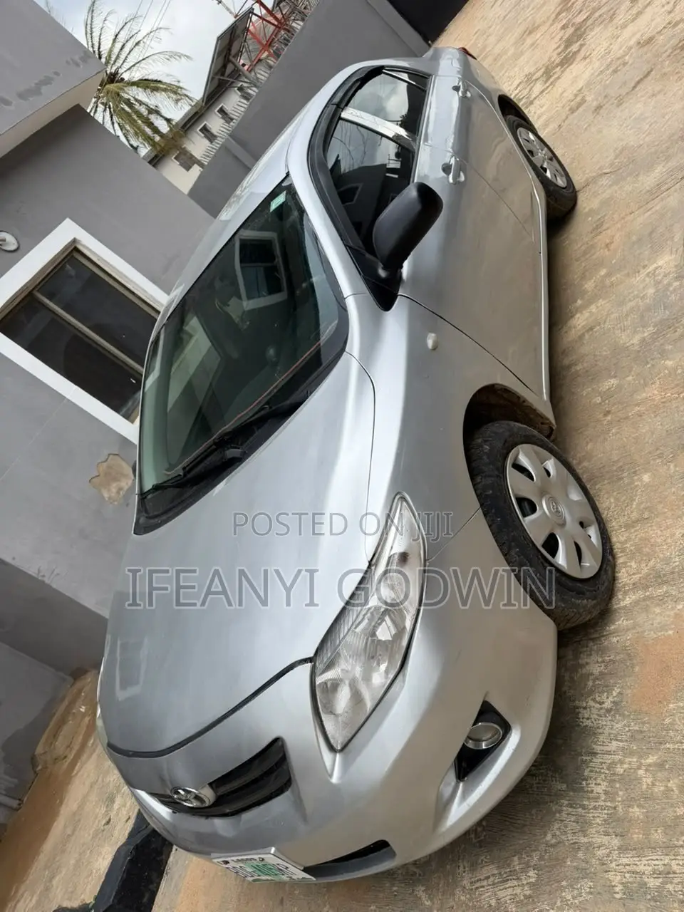 Toyota Corolla 2010 Silver