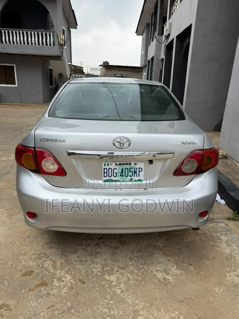 Toyota Corolla 2010 Silver