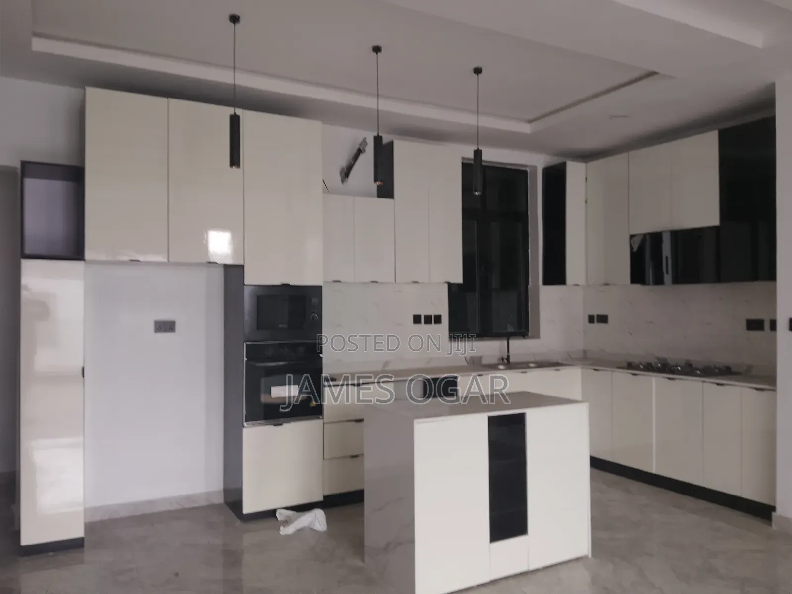 2bdrm Apartment in Ikota Gra for rent