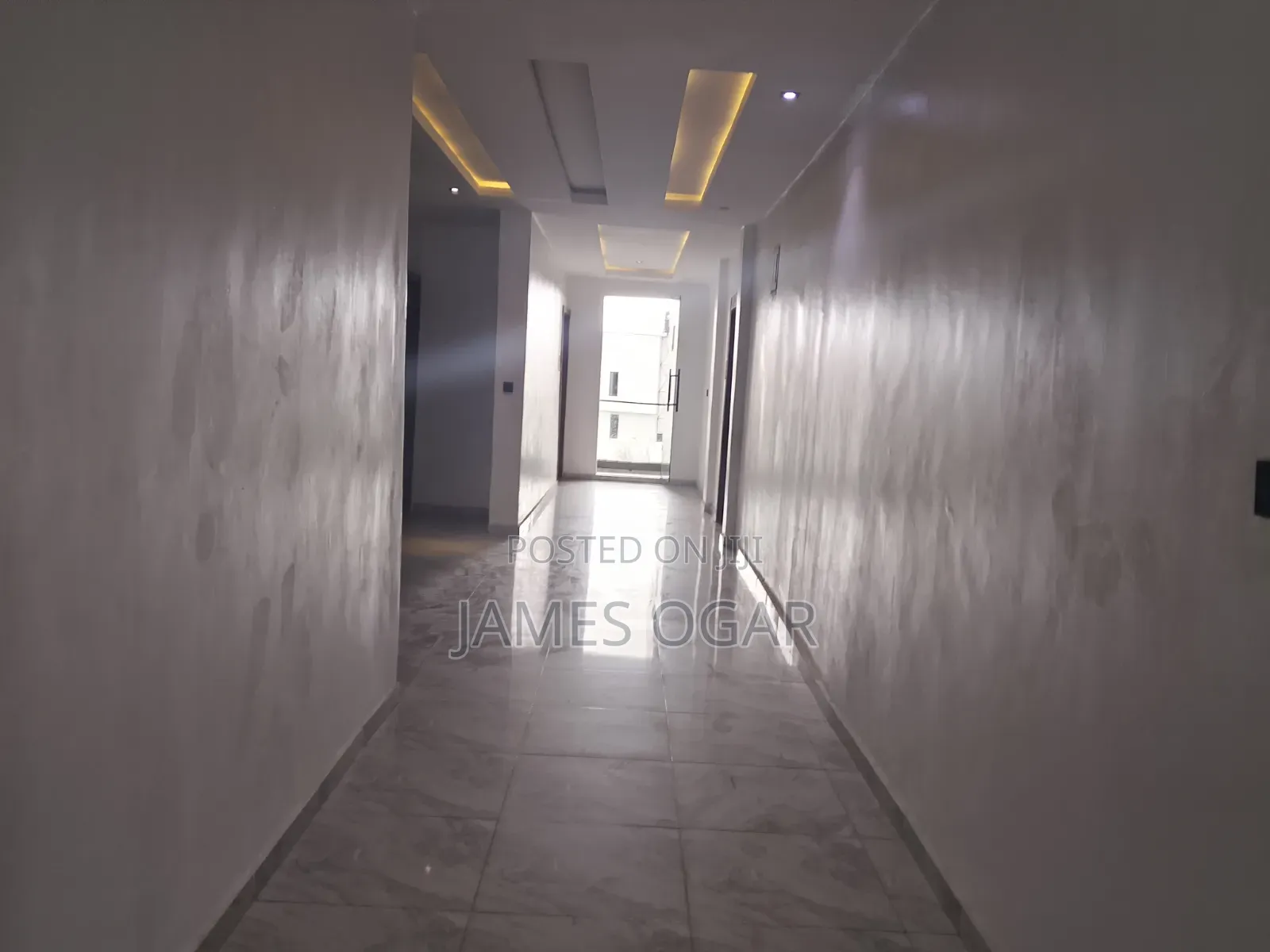 2bdrm Apartment in Ikota Gra for rent