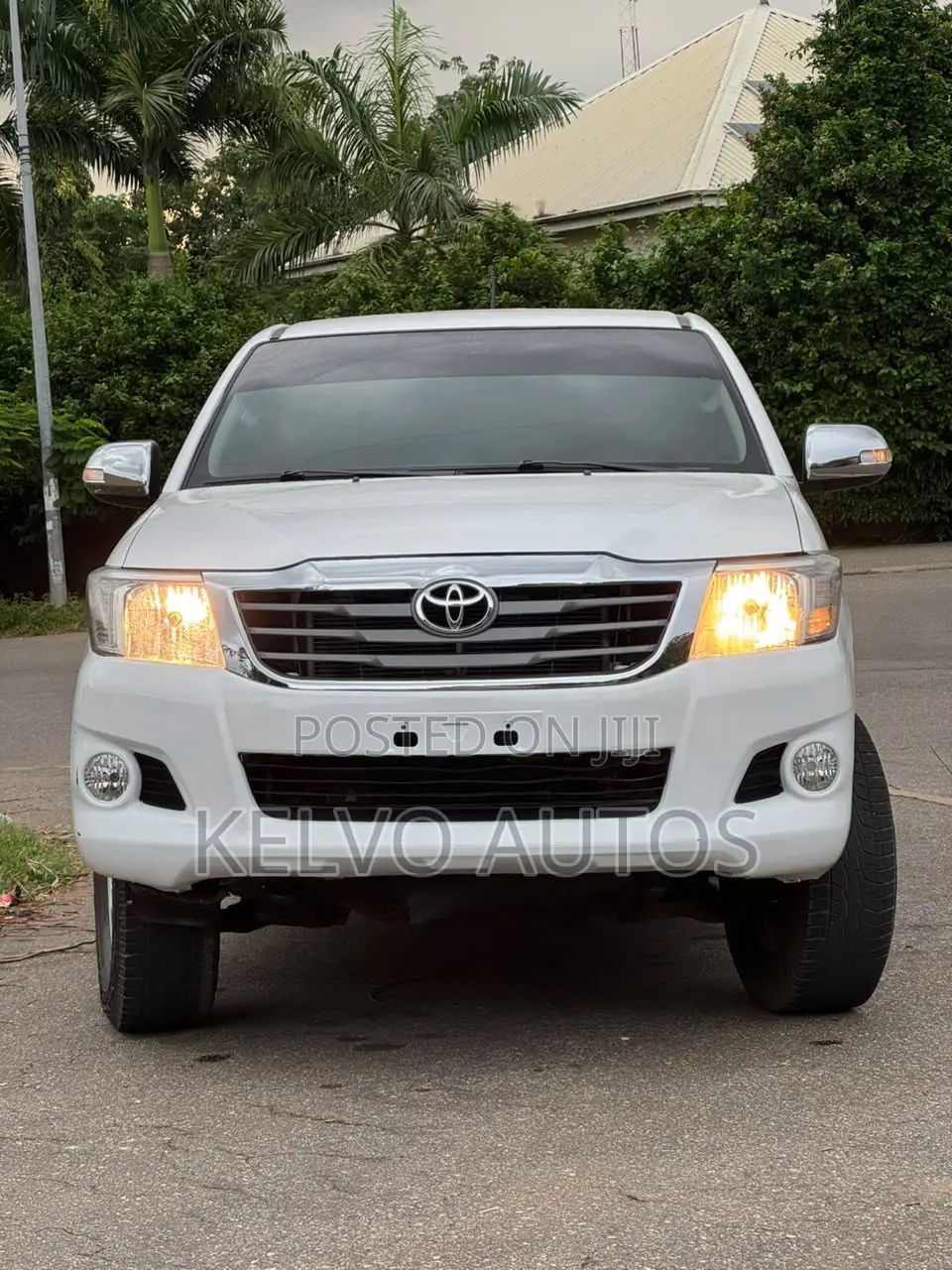 Toyota Hilux 2012 White