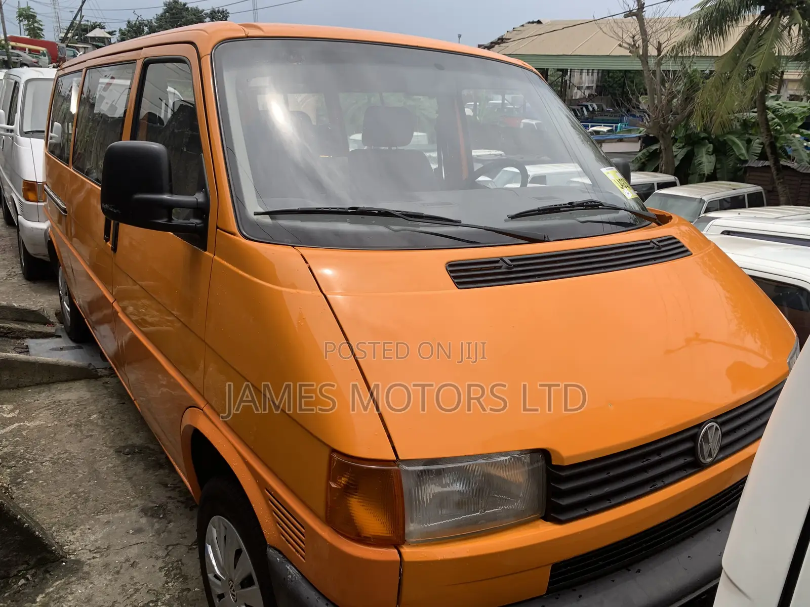 Volkswagen Transporter 2007 Yellow